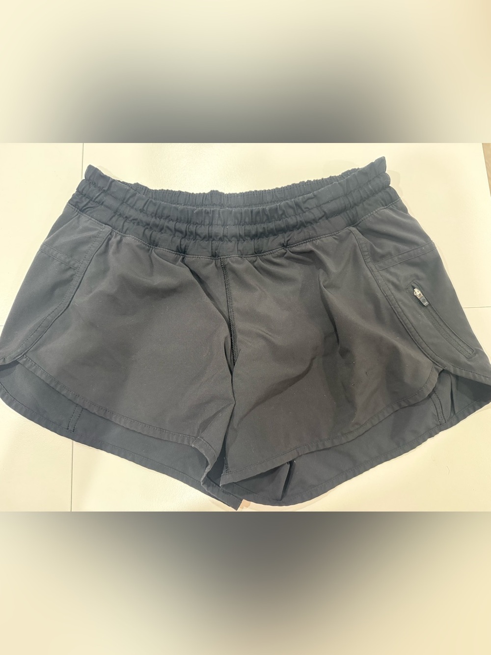 Lululemon Shorts - Picture 3 of 4